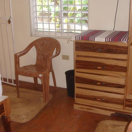 Finjam Cottage Port Antonio Camera foto